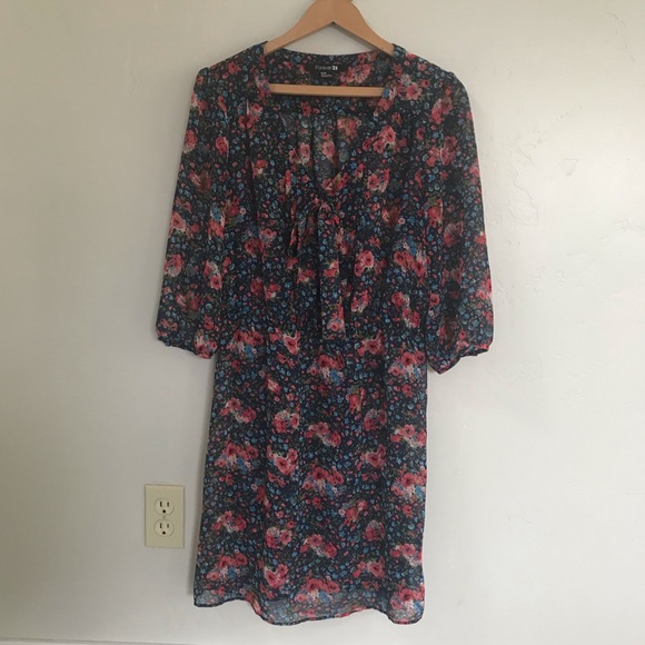 Forever 21 Dresses & Skirts - Floral dress
